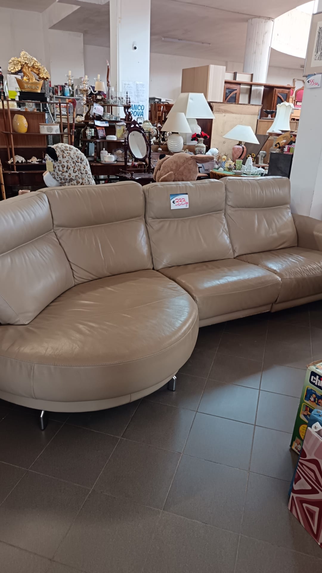 Divano angolare in pelle beige