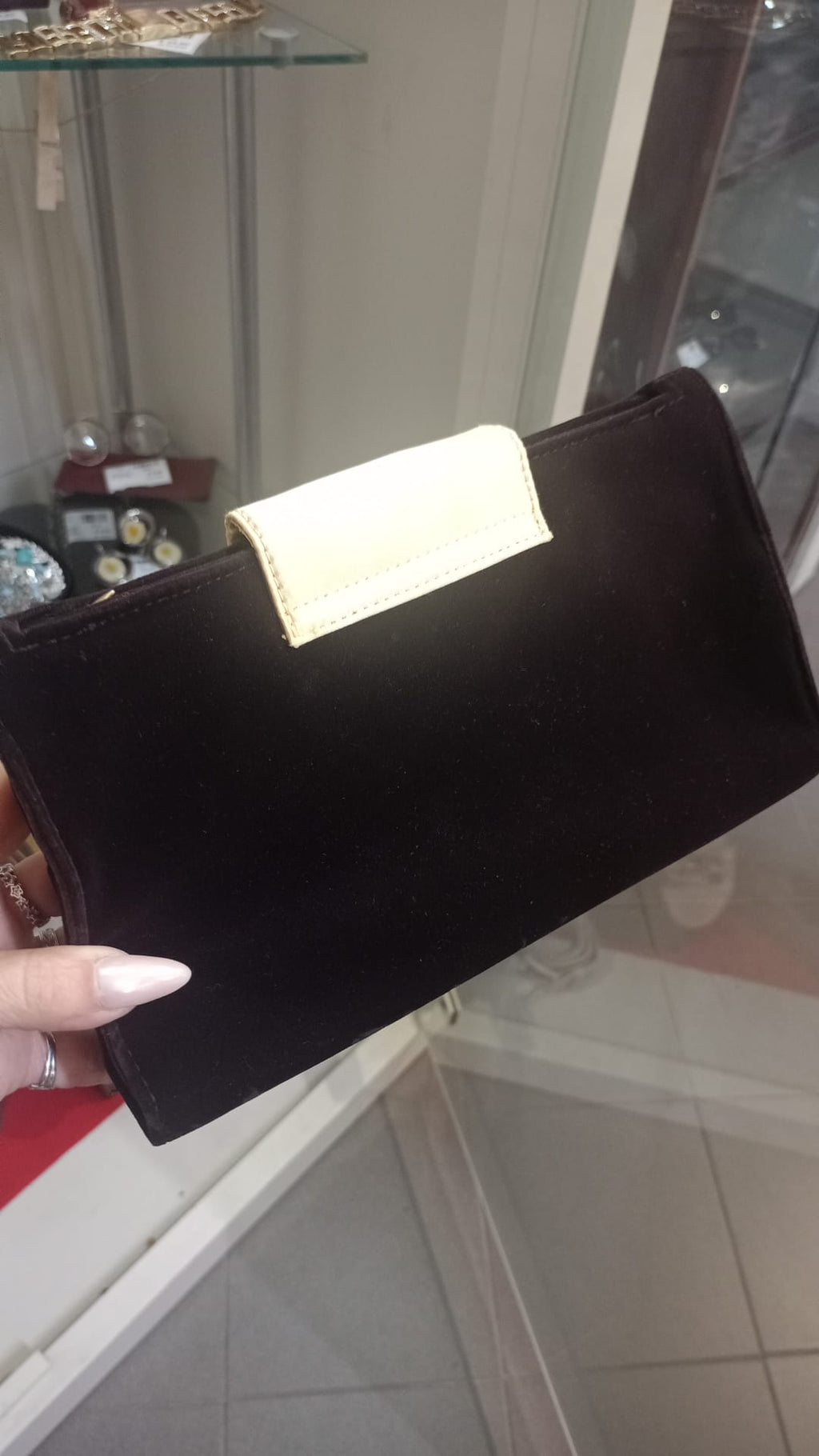 Pochette Yves Saint Laurent