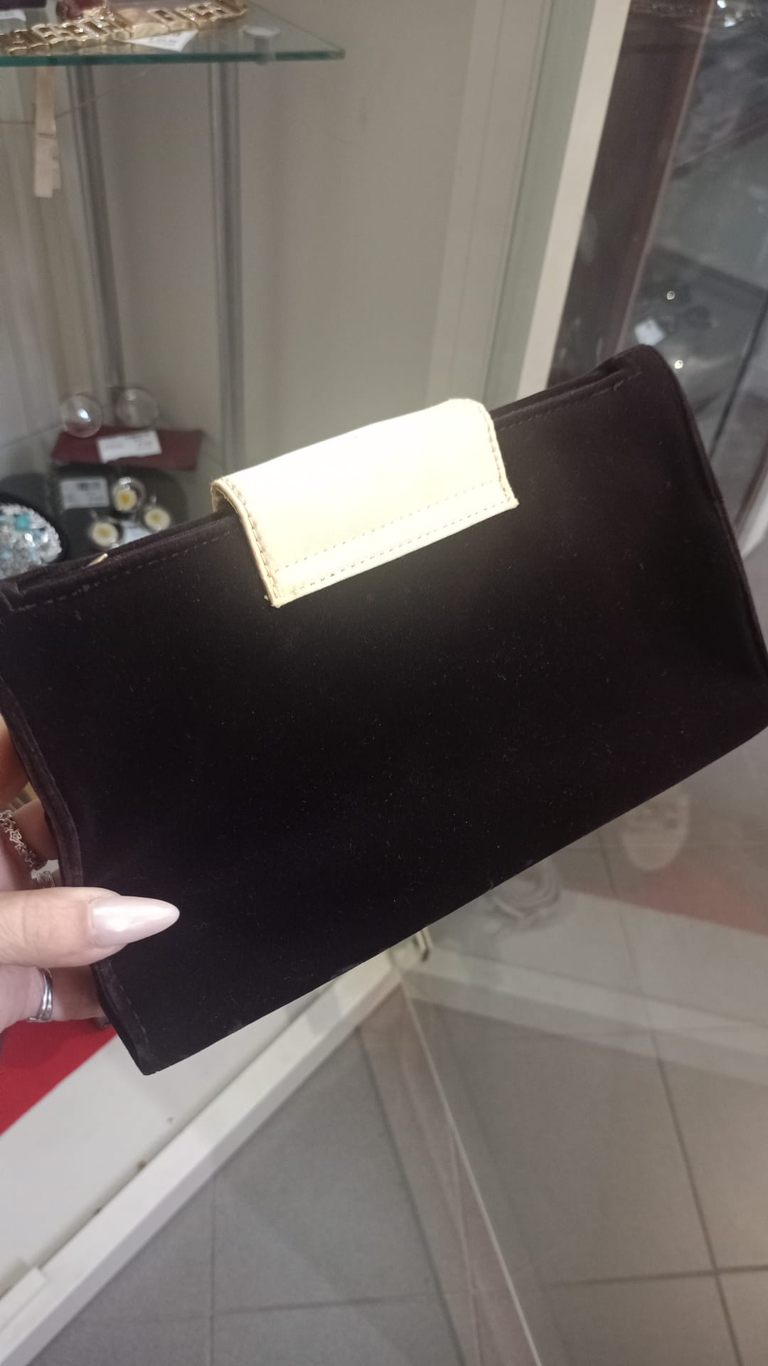 Pochette Yves Saint Laurent