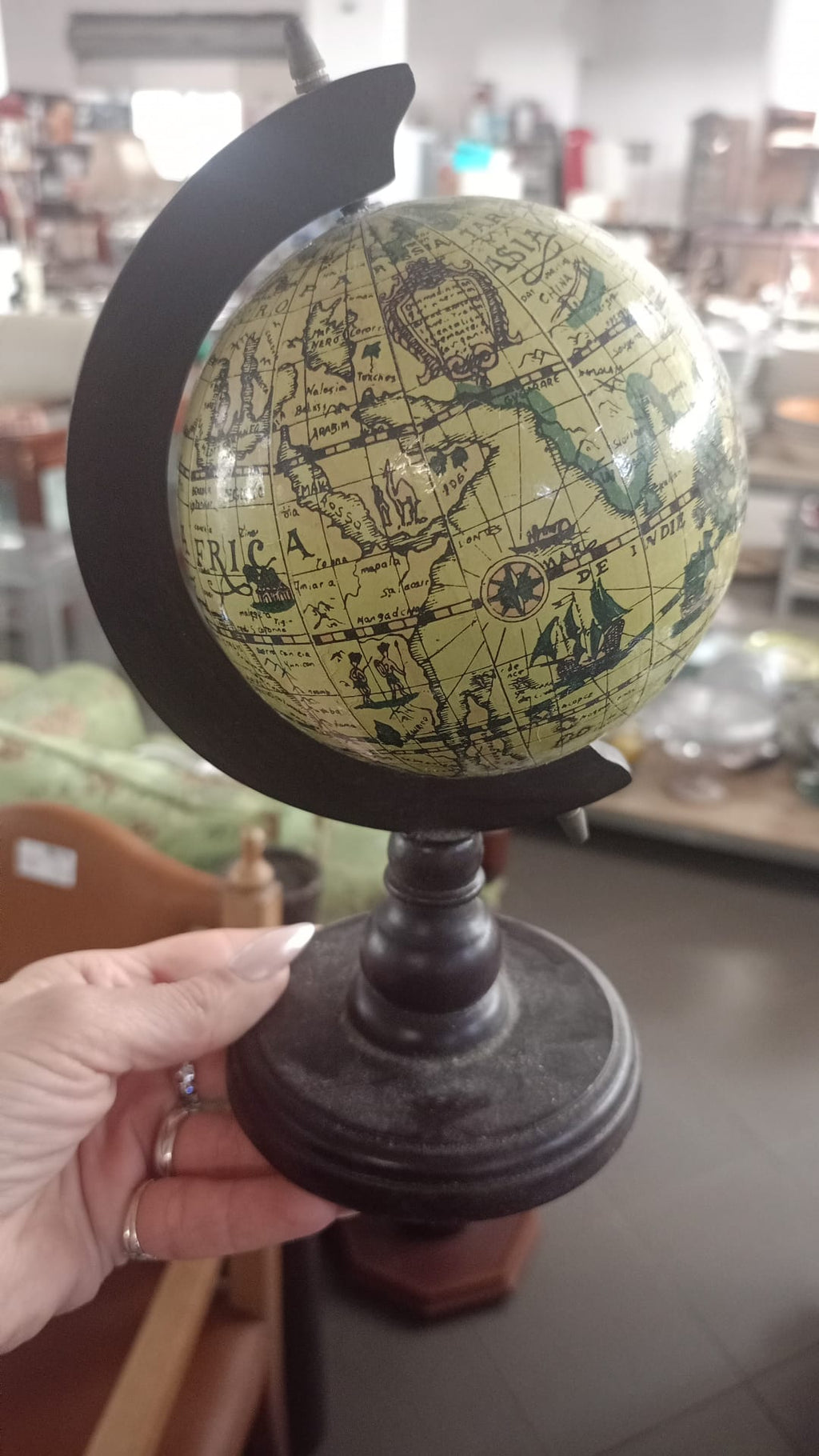 Mappamondo in Legno