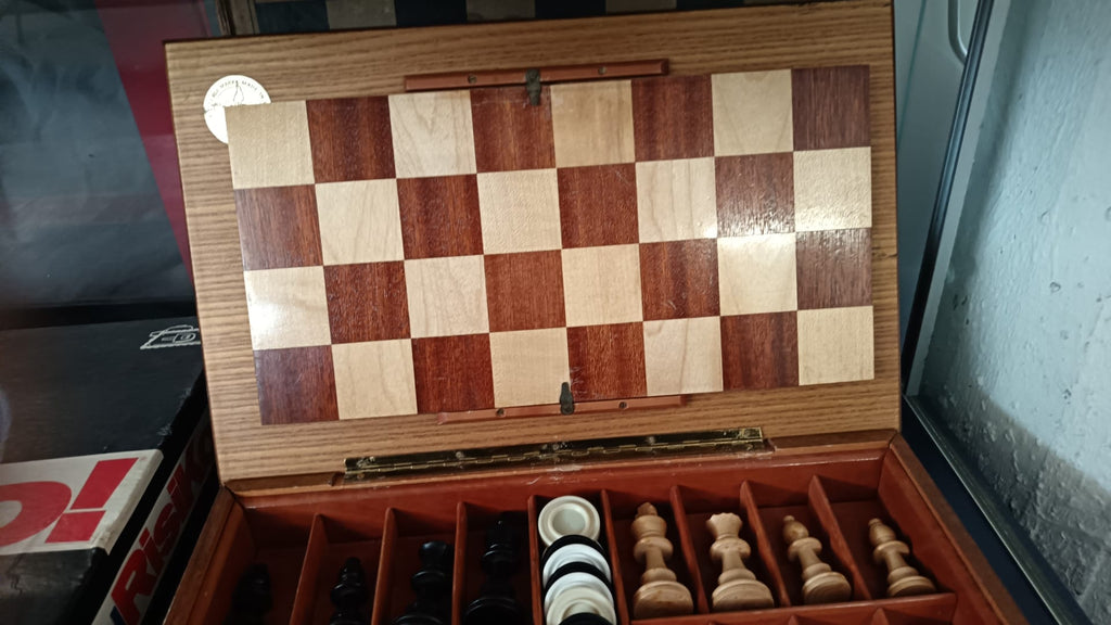 Scacchiera completa in legno