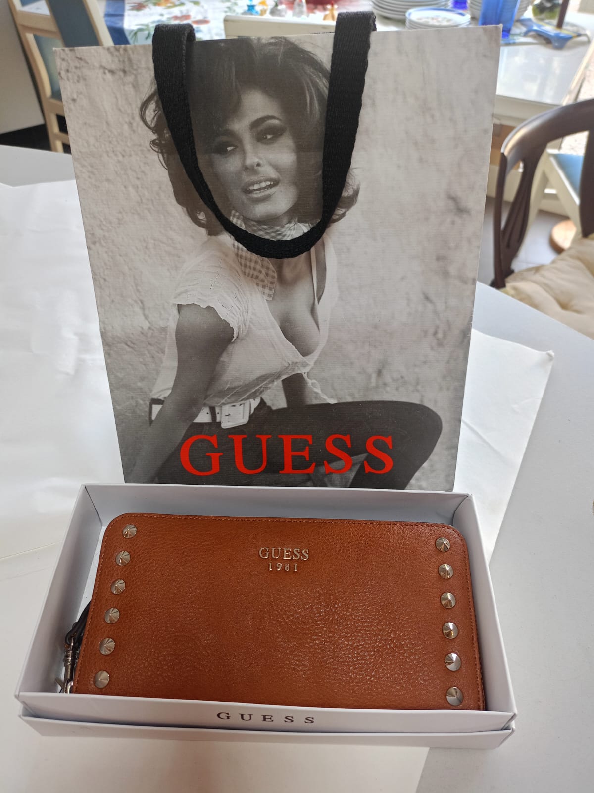 Portafogli Guess nuovo con scatola