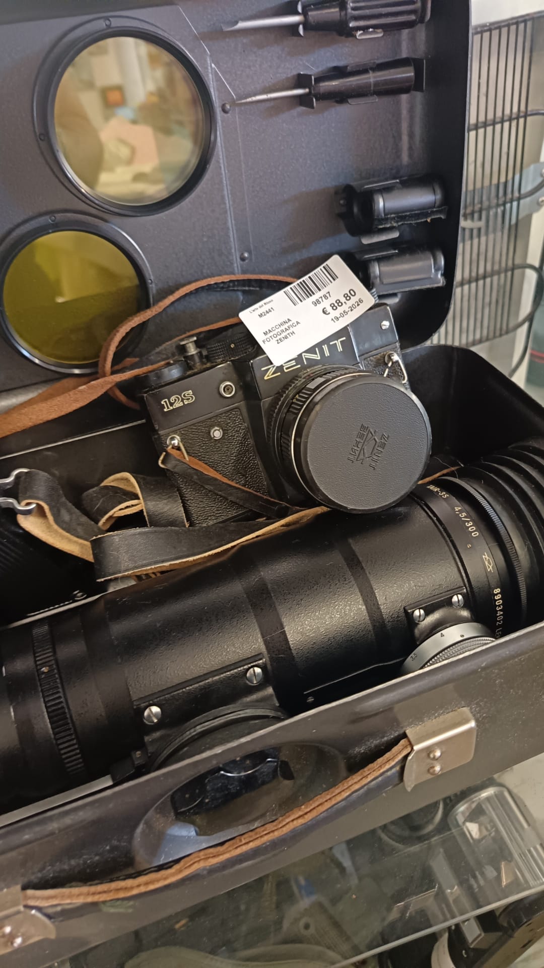 Macchina fotografica Zenit con valigetta