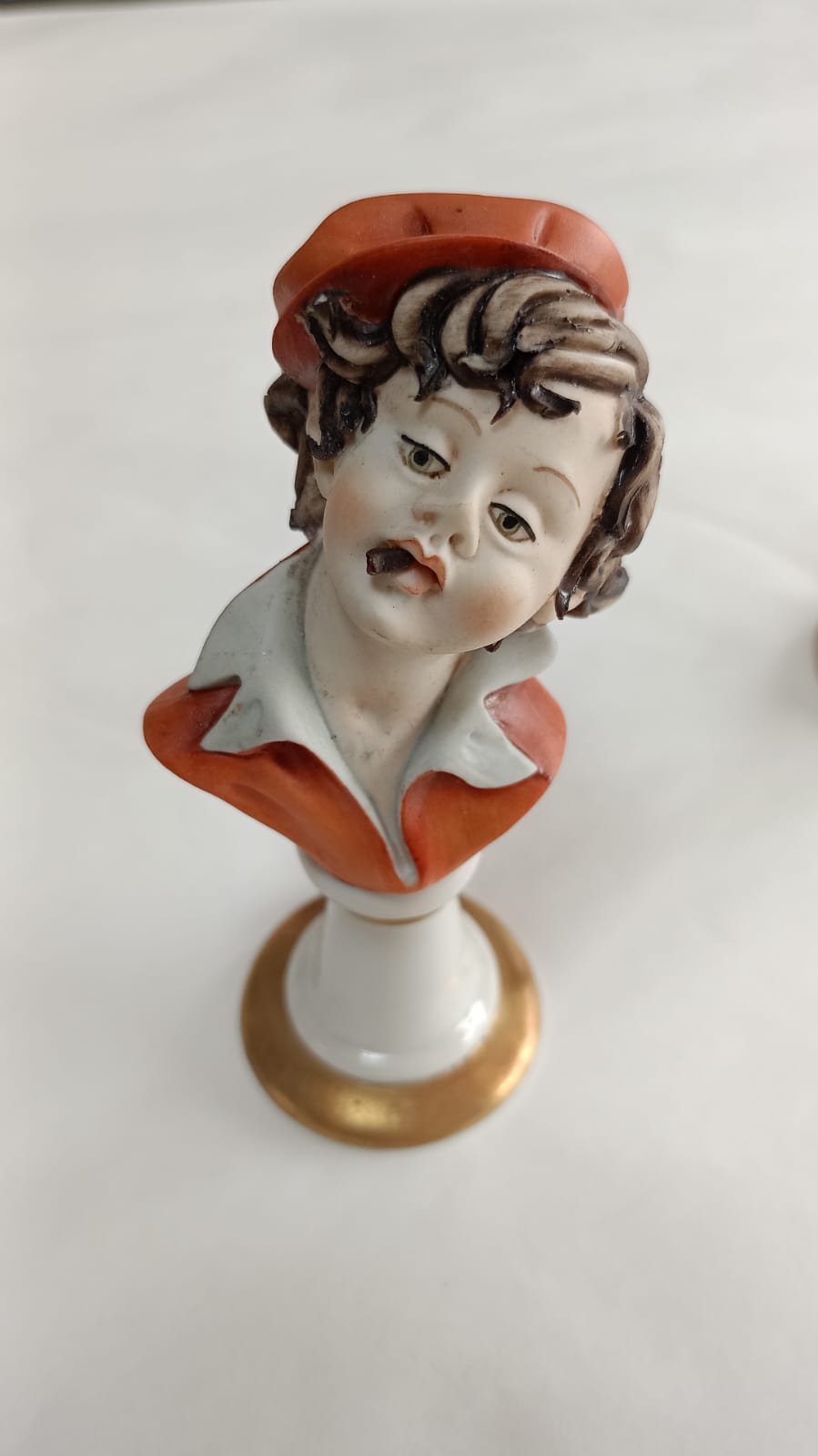 Coppia mezzibusti miniatura Capodimonte firmati Cortese