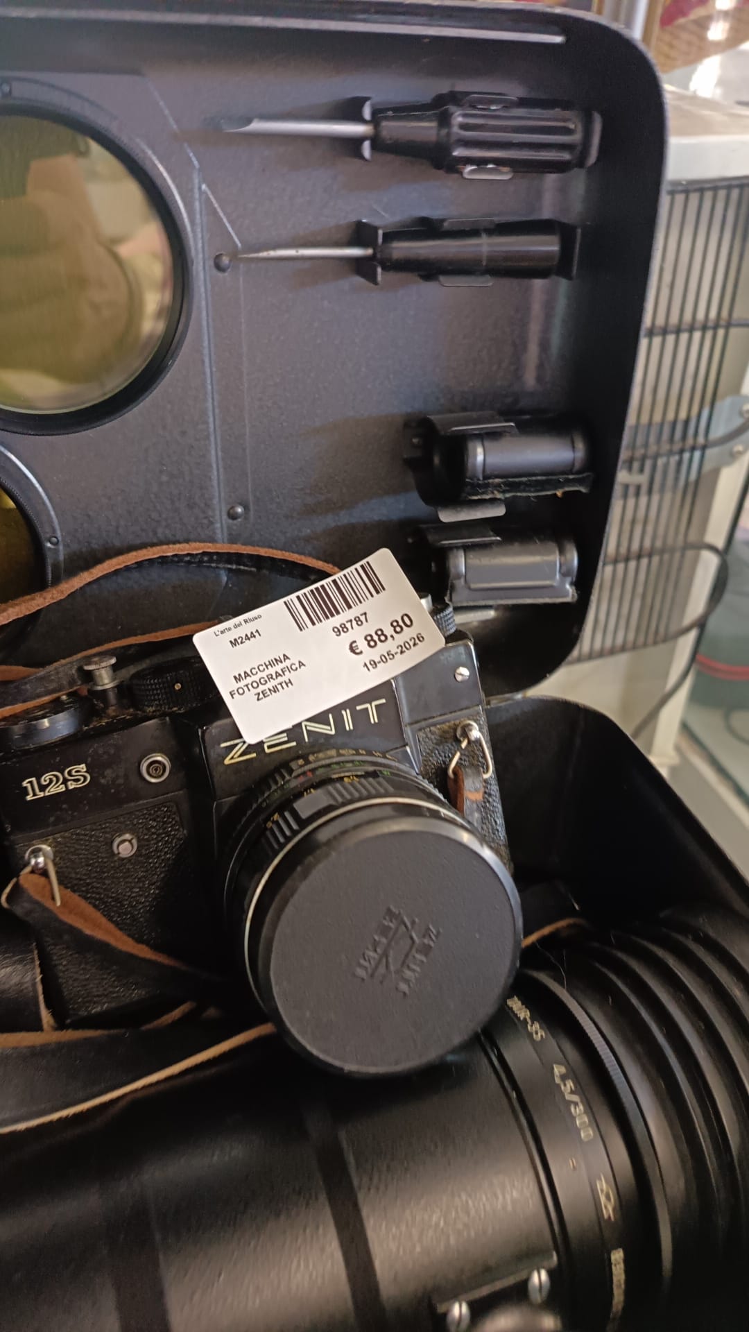 Macchina fotografica Zenit con valigetta