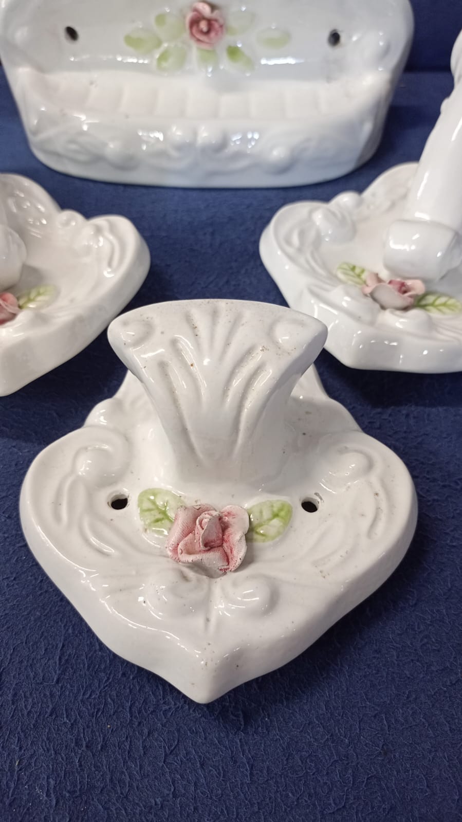 Set da bagno vintage in ceramica
