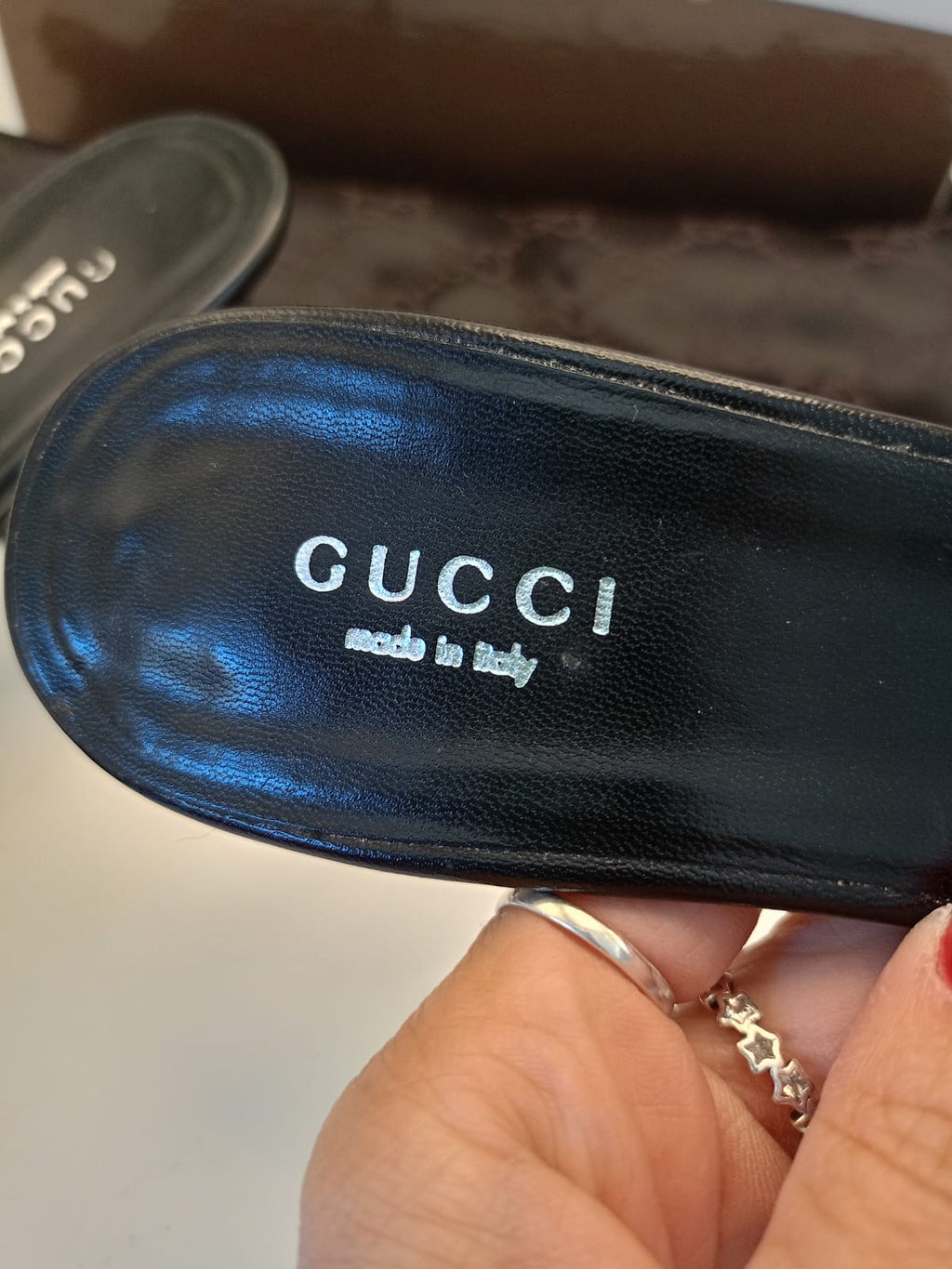 Paio di scarpe sabot Gucci