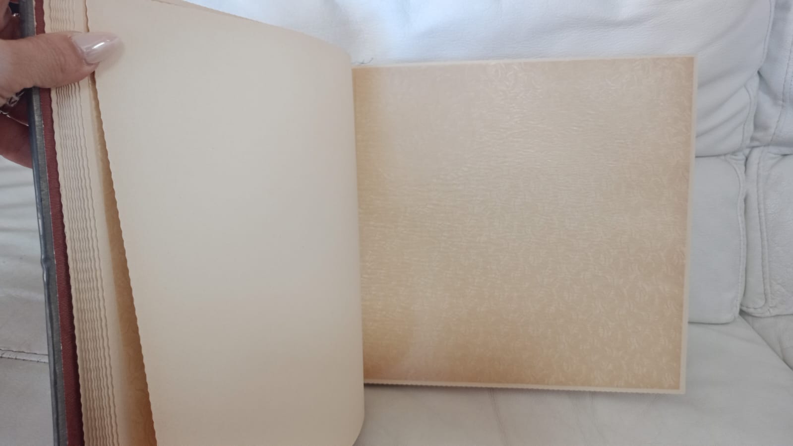 Portafoto in cuoio e peltro