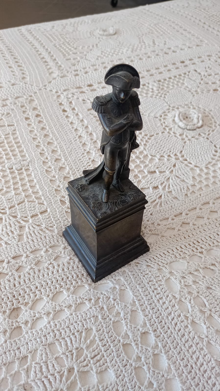 Statuina in ottone