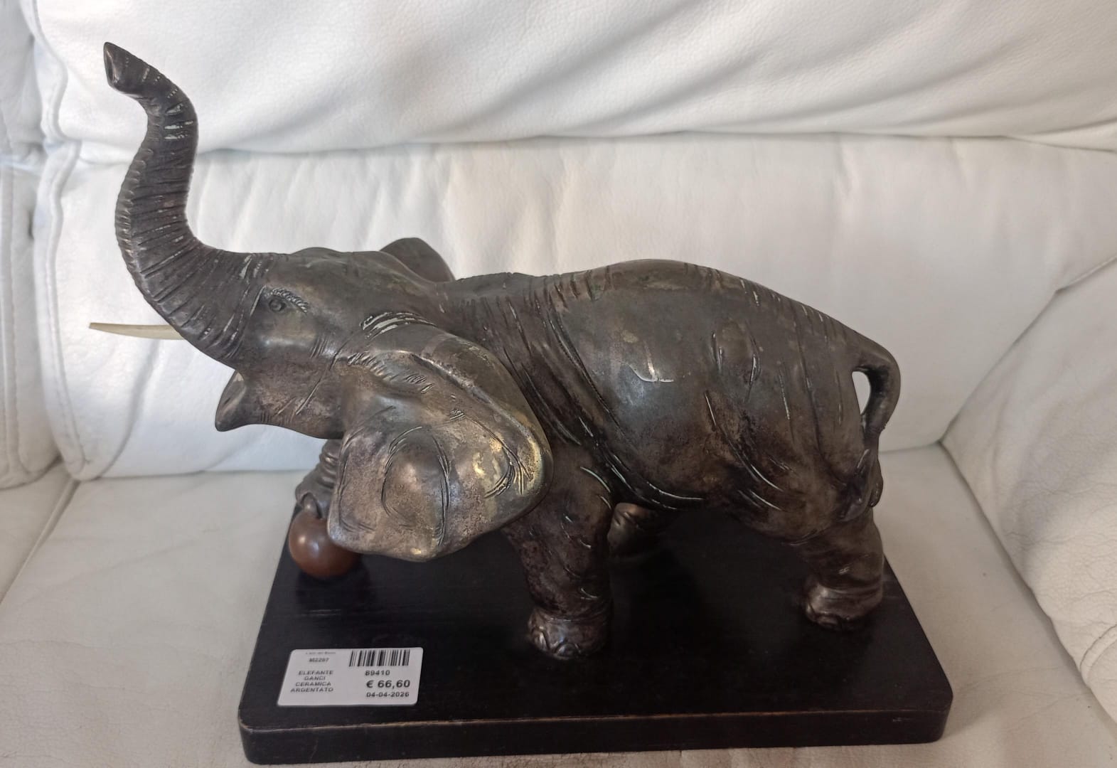 Elefante in ceramica argentato