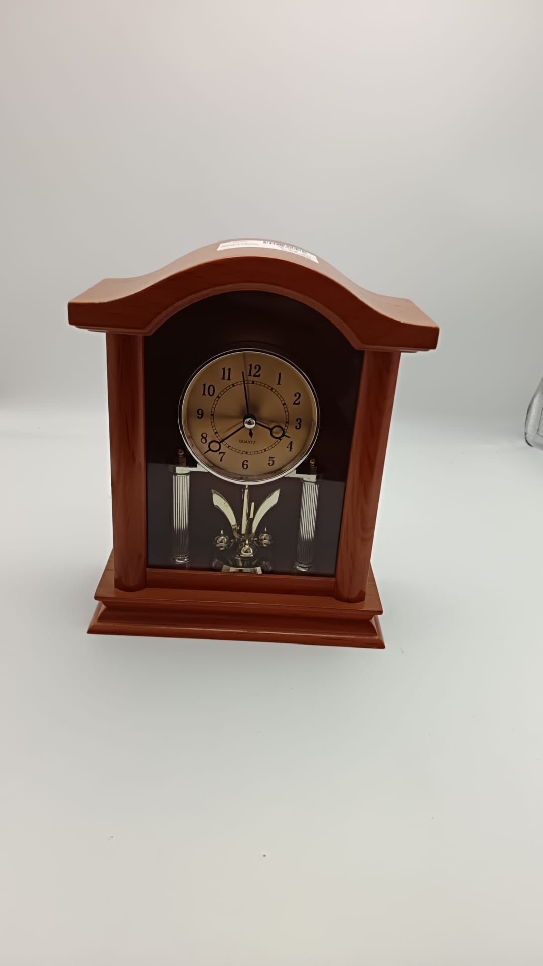 Orologio da tavolo di legno