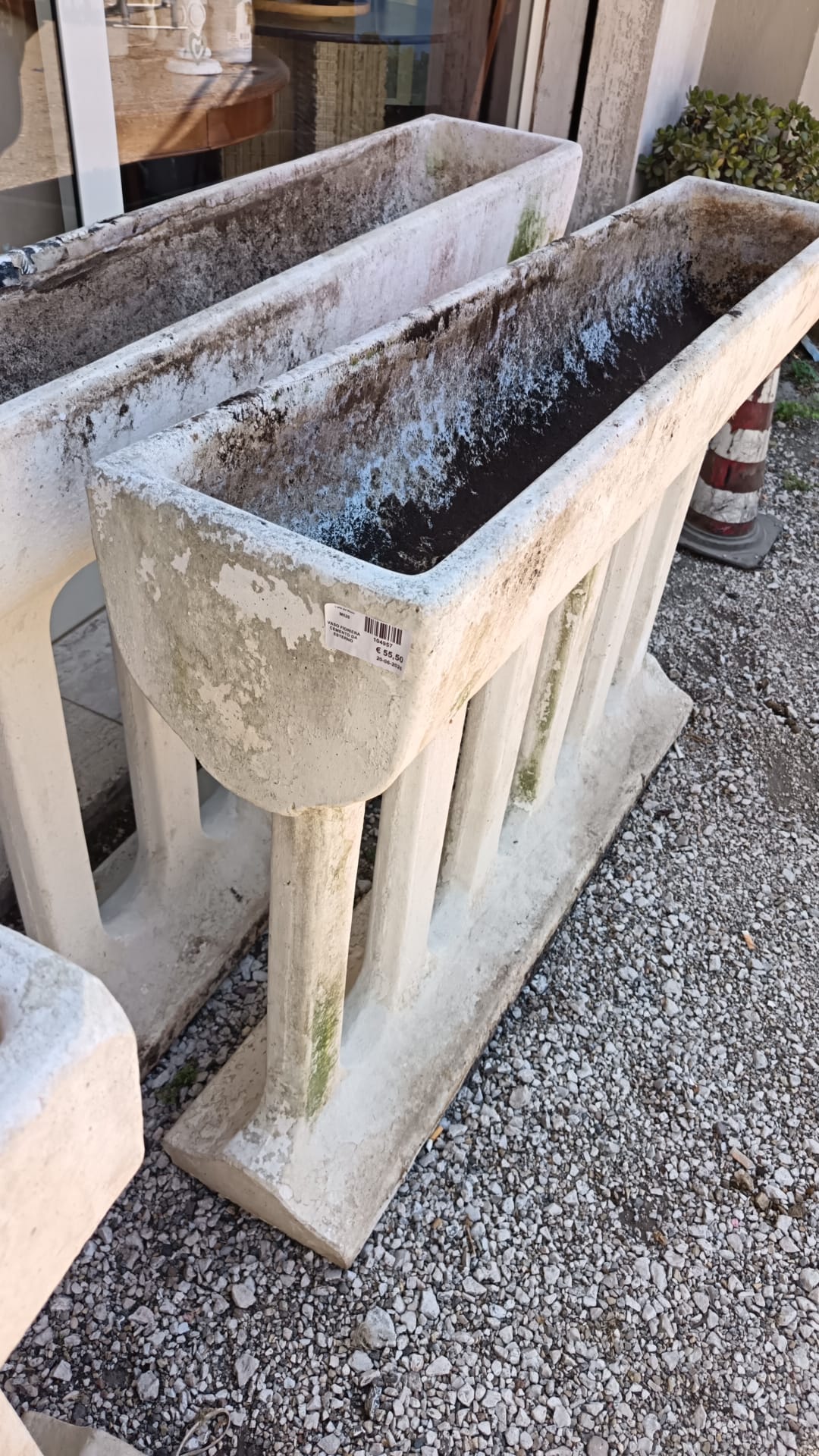 Vaso fioriera in cemento