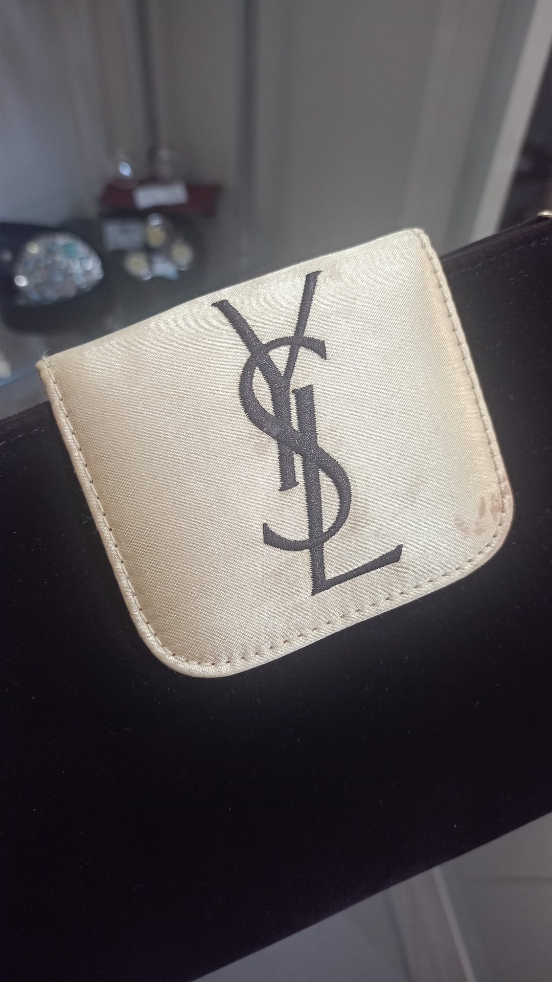 Pochette Yves Saint Laurent