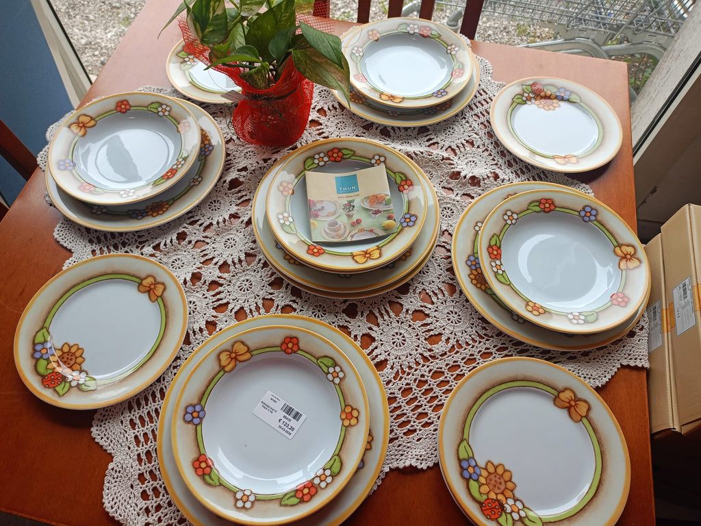 Set thun 17 pezzi