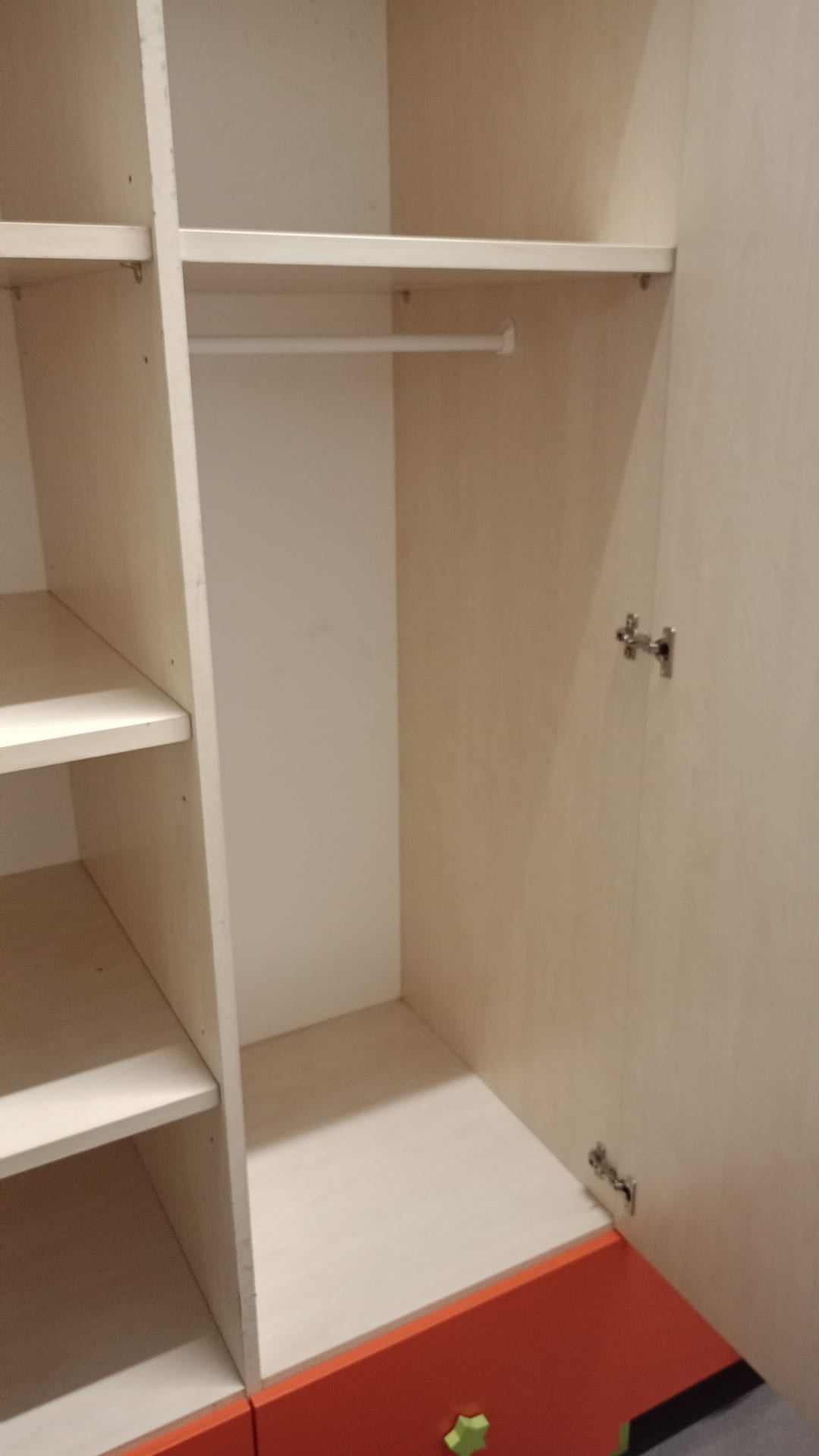 Armadio da cameretta con settimino