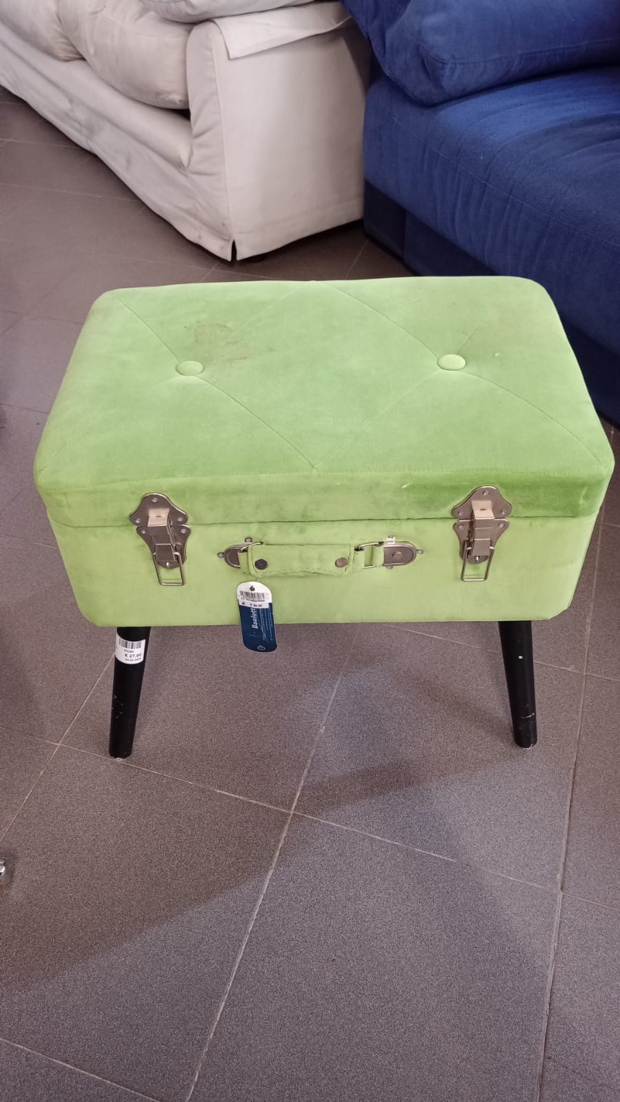 Sgabello contenitore