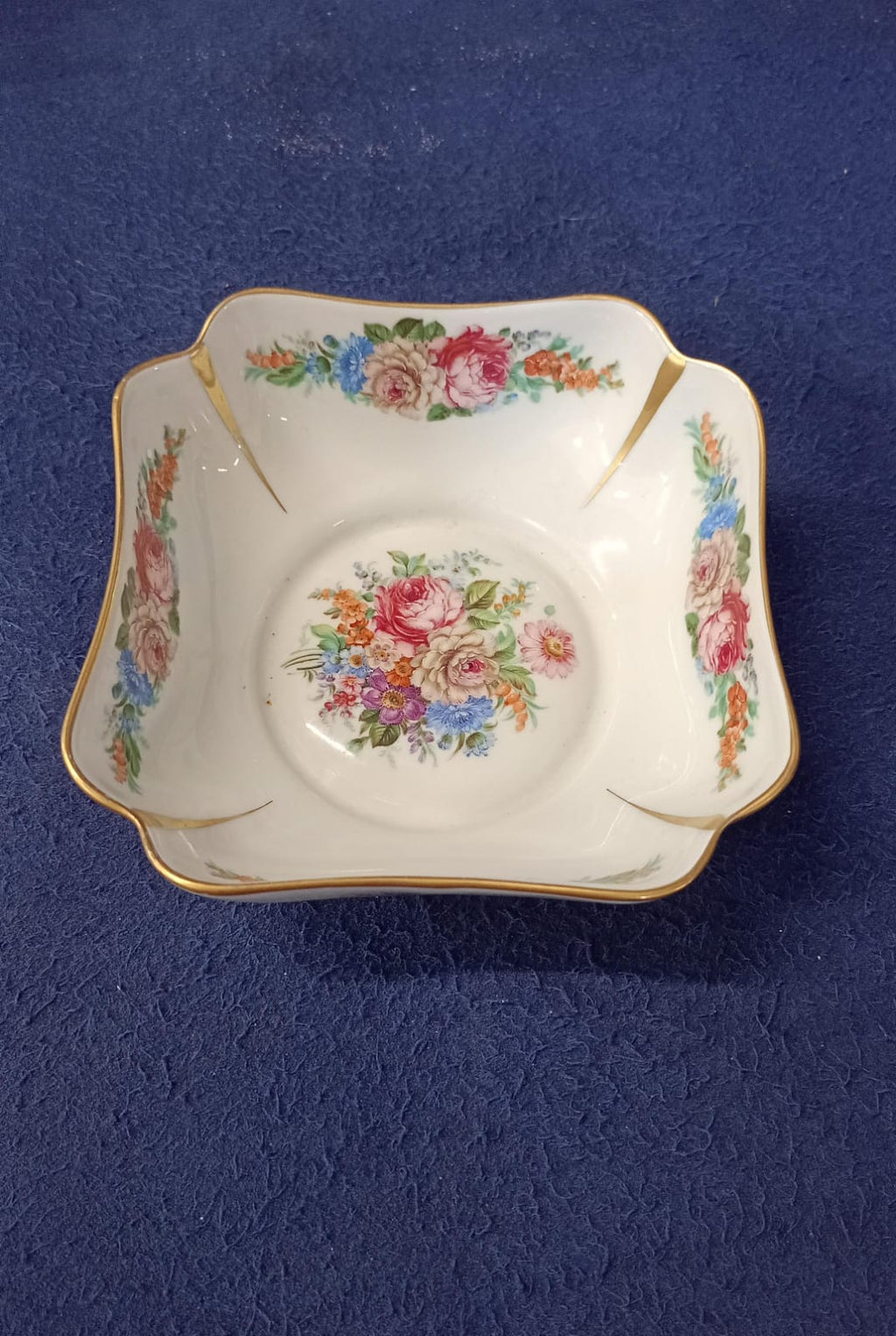 Ciotolina in porcellana Limoges fiori bordo oro