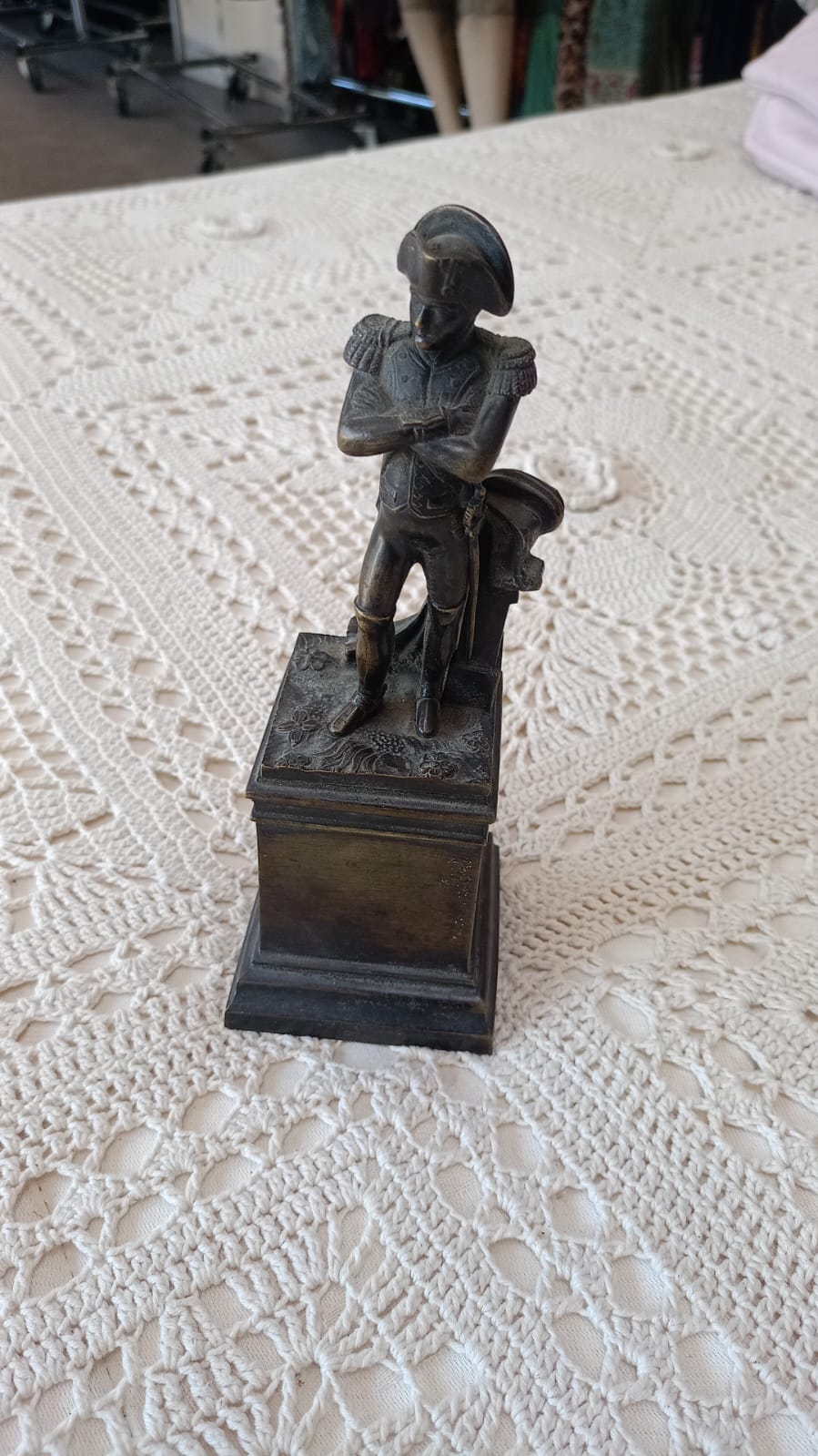 Statuina in ottone